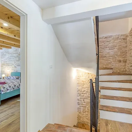 Gorgeous In With Private Swimming Pool, Be Inside Or Outside * Kanfanar