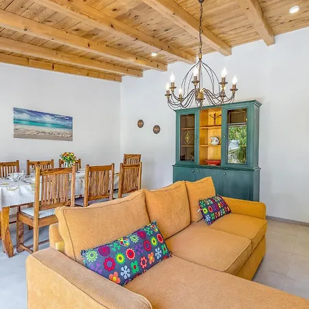 Gorgeous In With Private Swimming Pool, Be Inside Or Outside * Kanfanar